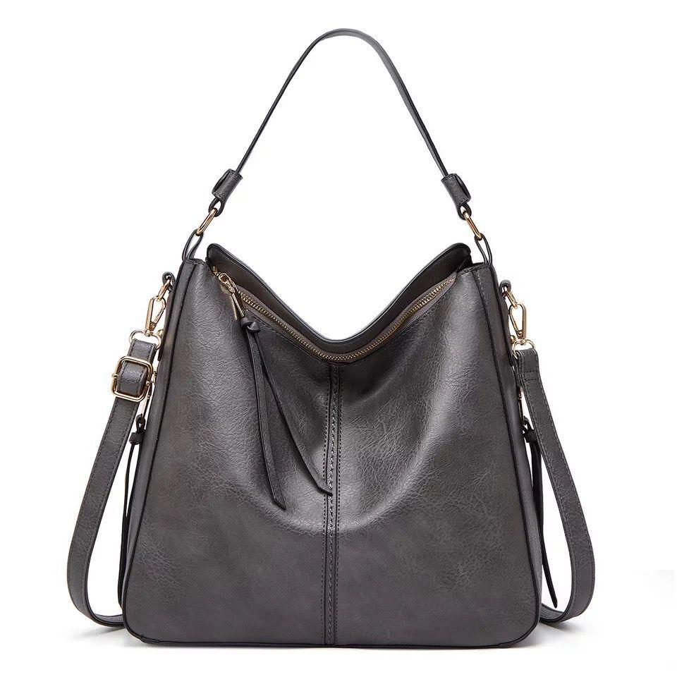 Luna™ - Elegant and spacious leather bag